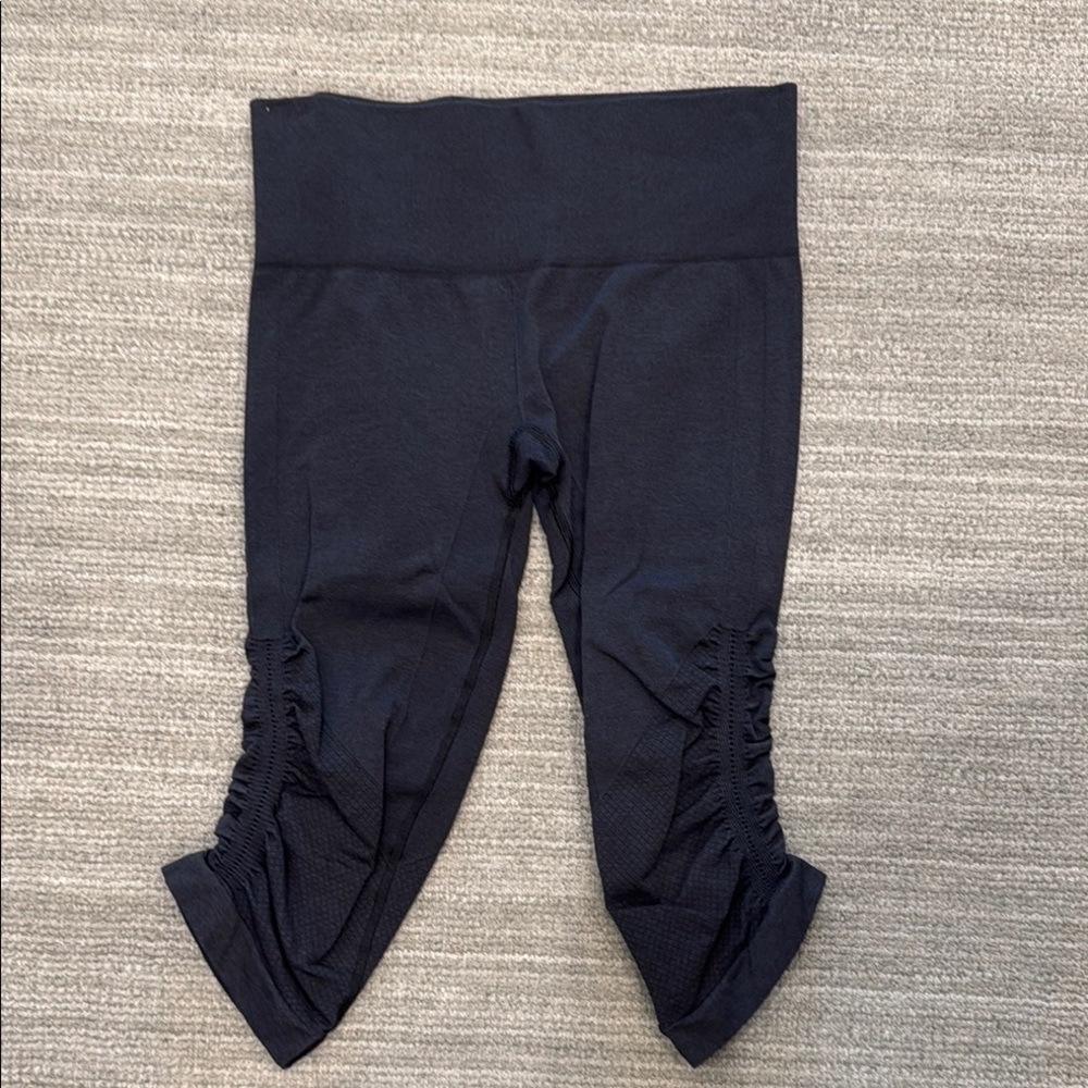 Lululemon cropped leggings